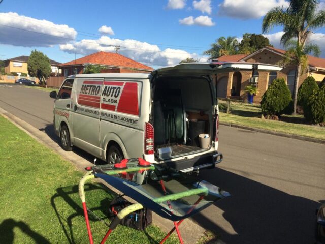 Metro Auto Glass van working on site